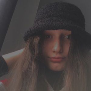 Meet your Posher, Melyna